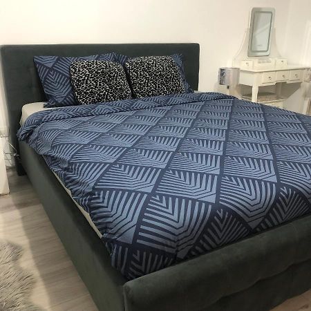 Skepsis Apartament Lägenhet Alba Iulia Exteriör bild