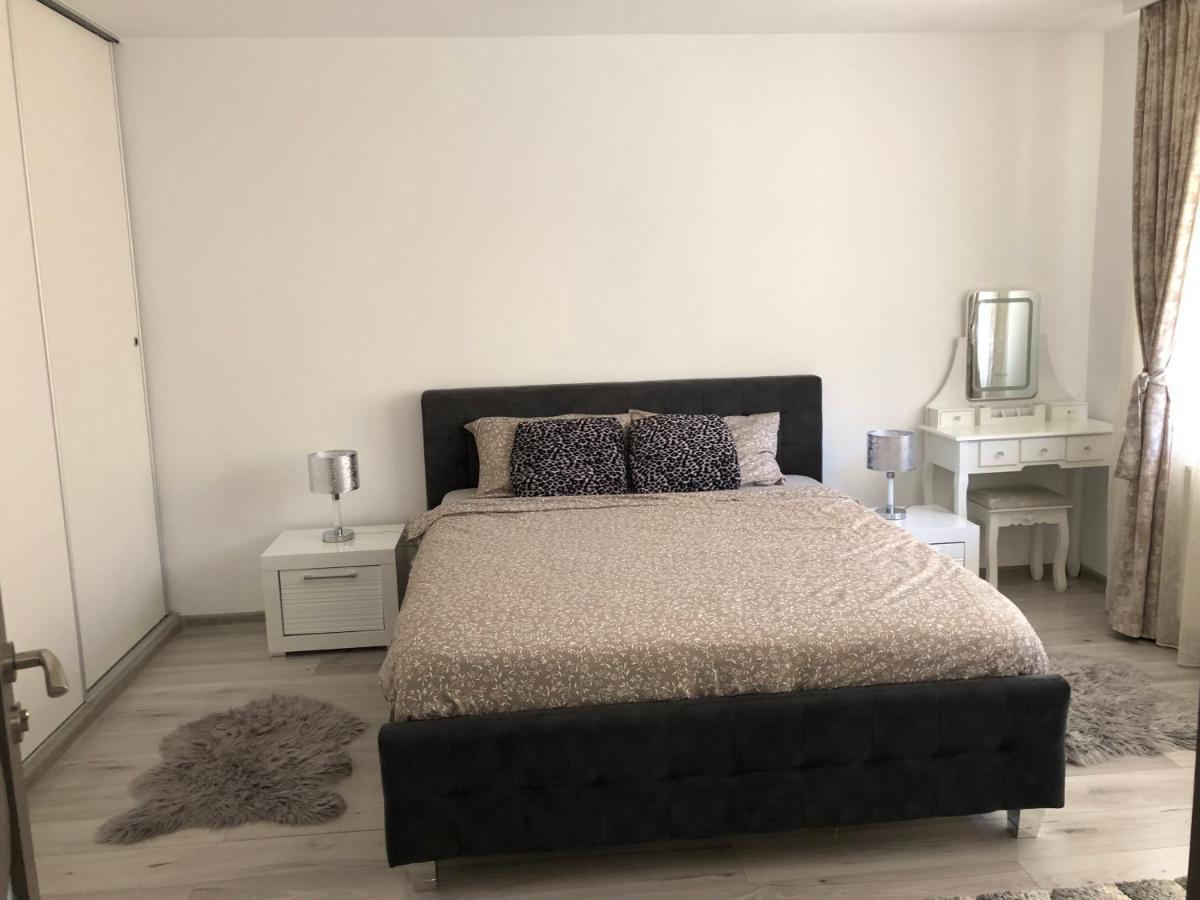 Skepsis Apartament Lägenhet Alba Iulia Exteriör bild